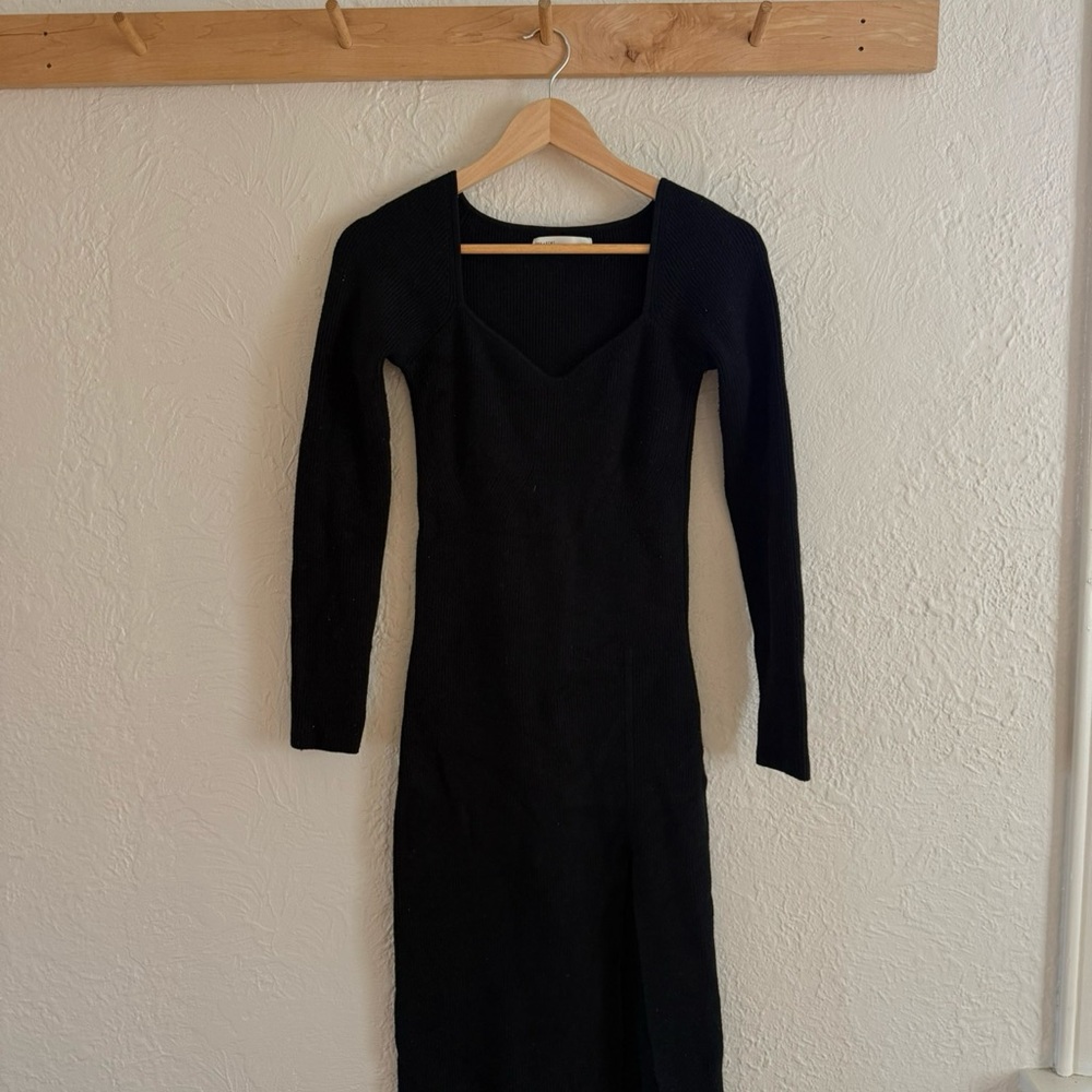 Chic Black Long Sleeve Dress
